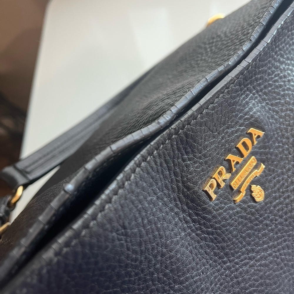 PRADA VITELLO DAINO LEATHER SHOULDER BAG - Picture 11 of 16